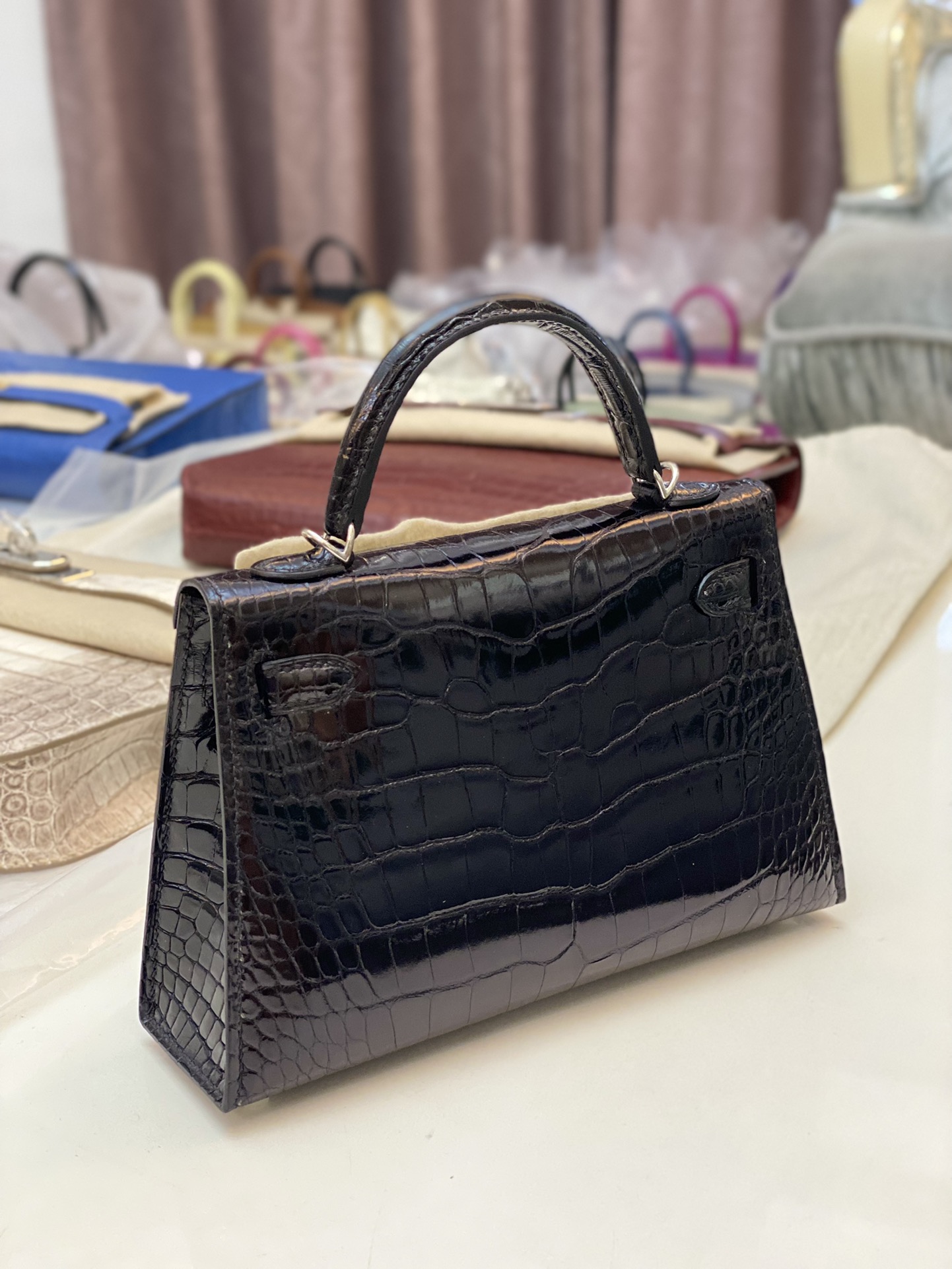 Hermes Kelly Mini II Bag 19CM In Black Shiny Alligator Leather